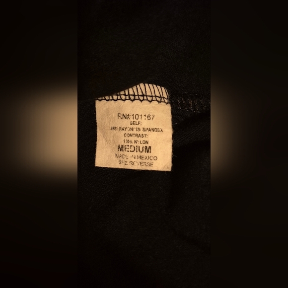 Kim & Cami Embellished Black Pink Flutter Sleeve Blouse - Picture 4 of 5